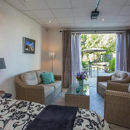 Charming Holiday In Katwijk South Holland With Terrace Ferienhaus *